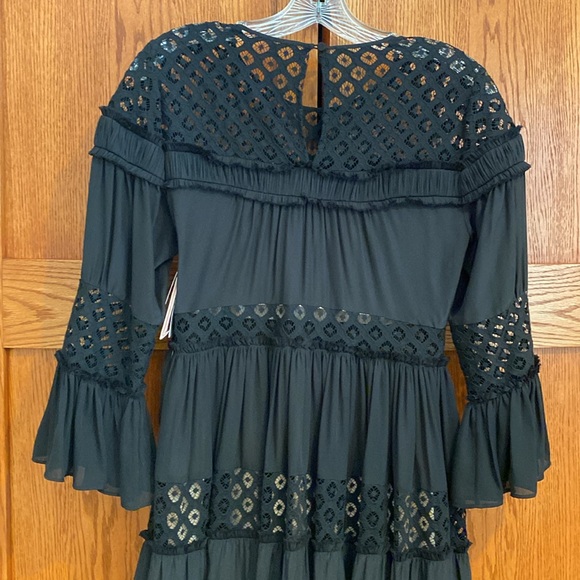 NWT cinq a sept Black Dress w/ tan lining. - Picture 8 of 12